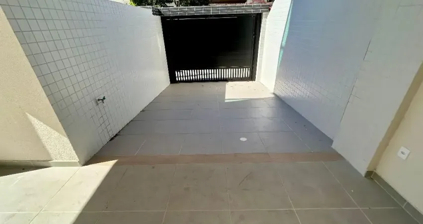 Casa Duplex 2 Quartos Reformada Bairro Campo Grande Santos