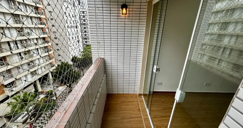 Apartamento de 1 dormitório 41m² com varanda no gonzaga totalmente reformado