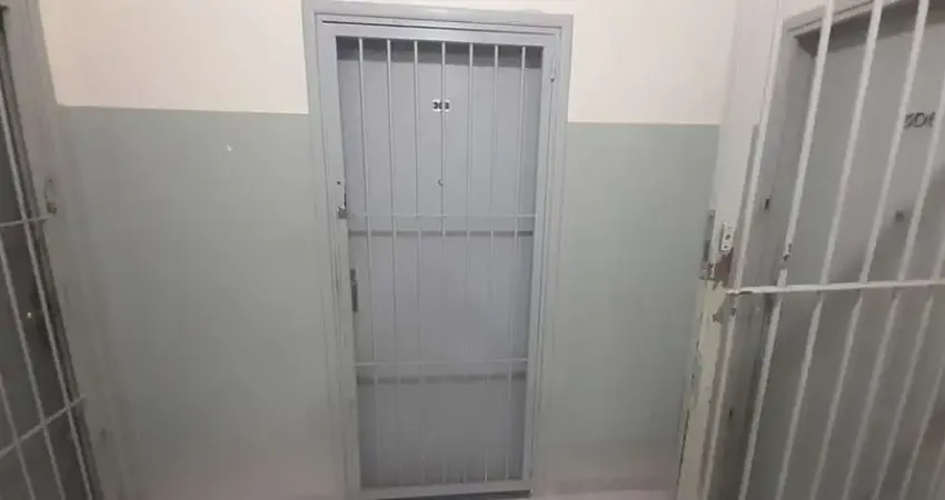 Sala comercial à venda na Avenida Assis Brasil, 3505, Passo da Areia, Porto Alegre
