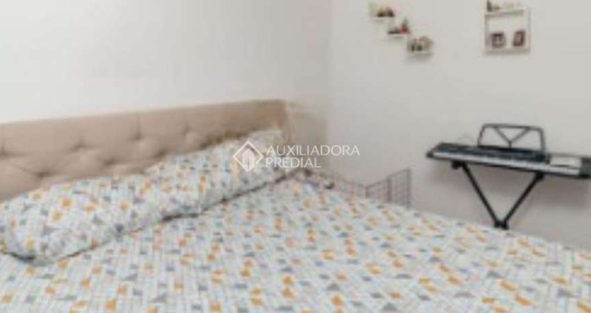 Apartamento com 2 quartos à venda na Alameda Três de Outubro, 15, Sarandi, Porto Alegre