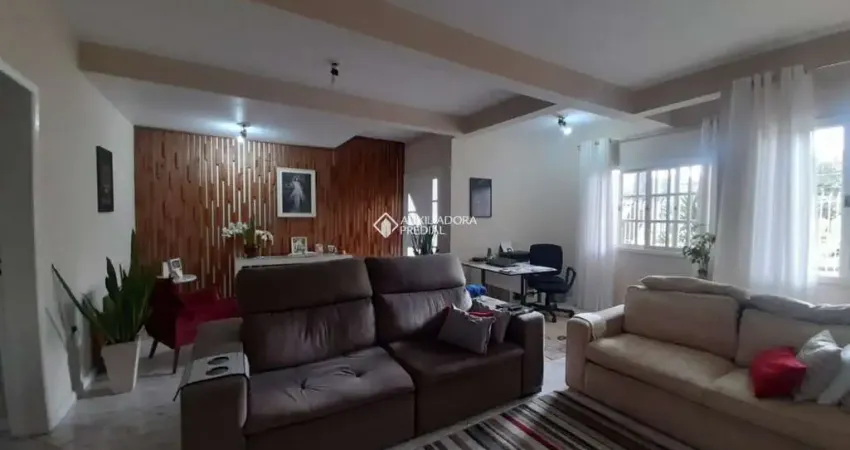 Casa em condomínio fechado com 3 quartos à venda na Rua Engenheiro Frederico Dahne, 525, Sarandi, Porto Alegre