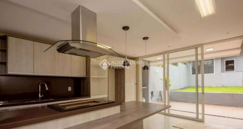 Casa com 4 quartos à venda na Rua Engenheiro Walter Boehl, 448, Vila Ipiranga, Porto Alegre