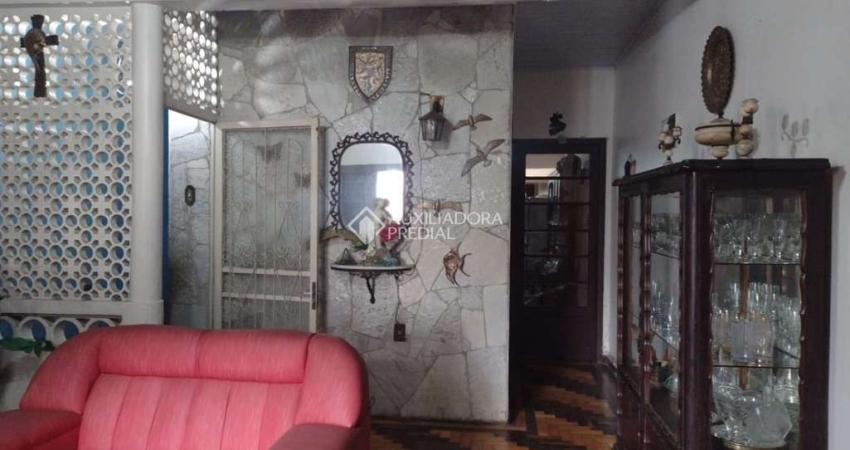 Casa com 4 quartos à venda na Rua Olavo Bilac, 562, Azenha, Porto Alegre