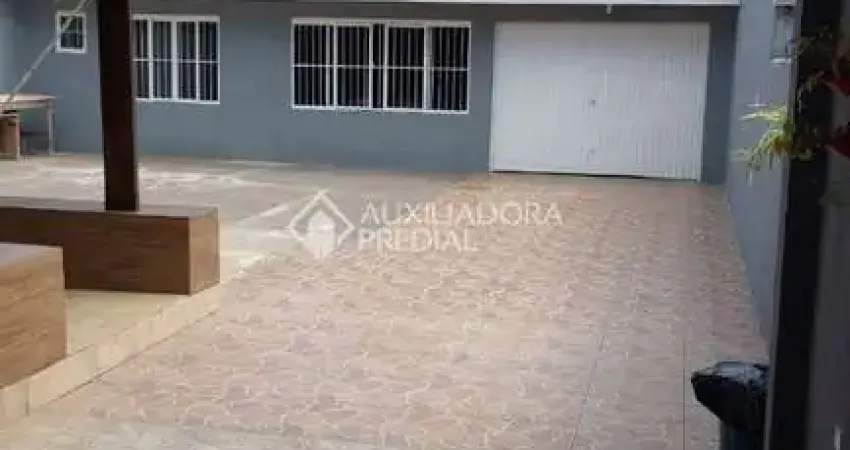 Casa com 4 quartos à venda na Rua Professor Álvaro Barcellos Ferreira, 210, Parque Santa Fé, Porto Alegre