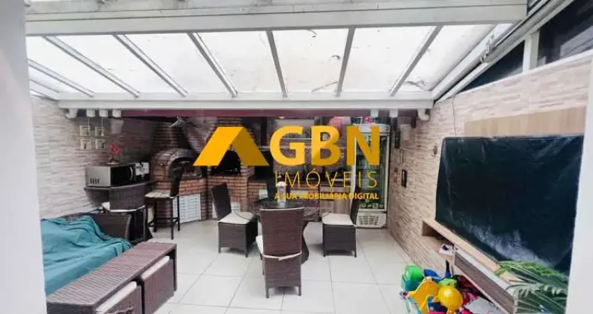 Casa em condomínio com três dormitórios no horto do ypê para locação