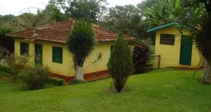 Linda chácara a venda na Estancia Paraíso - Cesário Lange/SP