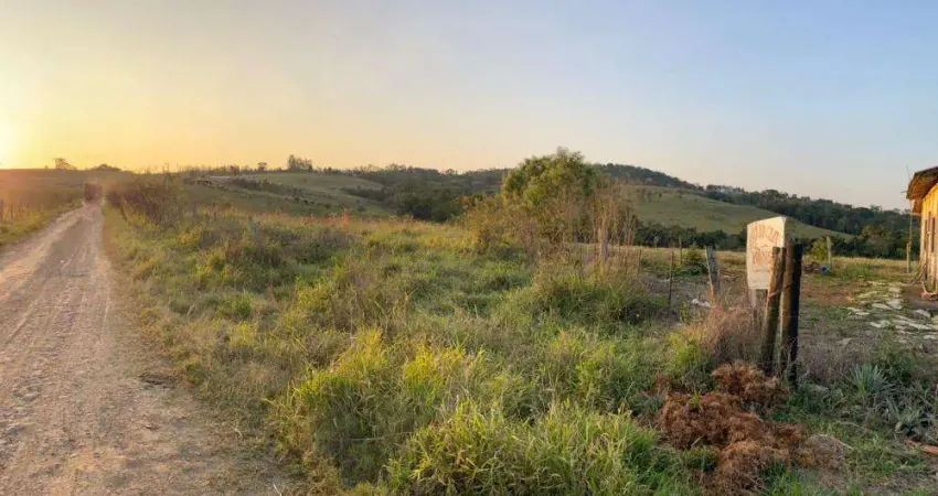 Propriedade Rural de 10 Mil Metros em Morro do Alto, Itapetininga - SP