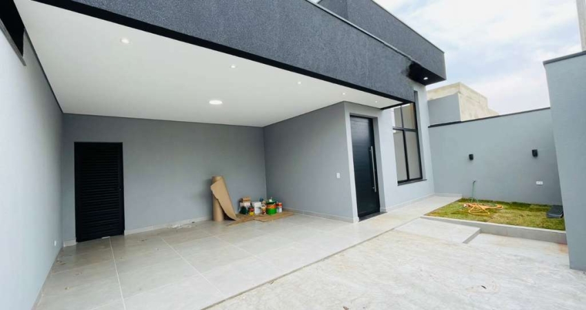 Casa á Venda com 03 dormitórios (1 Suíte) no Bairro Portal Ville Jardins, Boituva