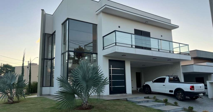 Casa com 3 suítes à venda, 220m² por R$ 1.700.000 - Condomínio Portal Ville Jardim Europa - Boituva/SP