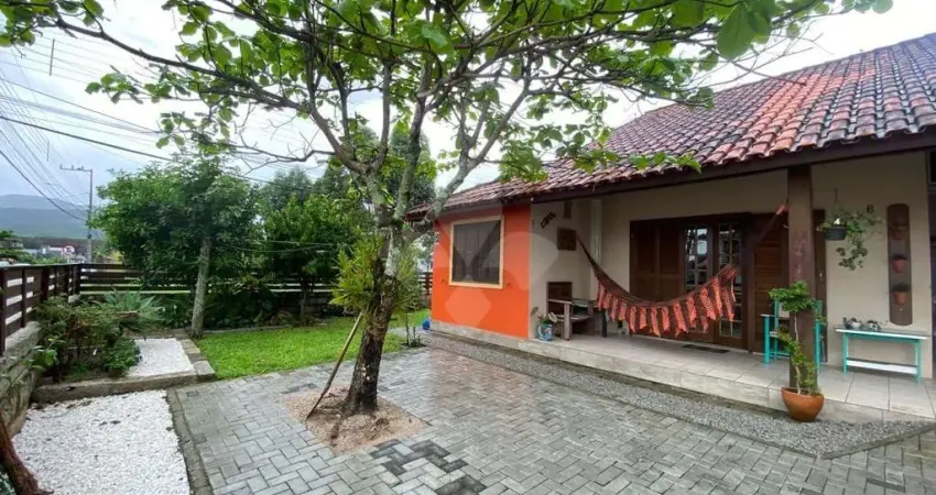 Casa com 3 quartos à venda na Pinguirito, 288, Pinguirito, Garopaba