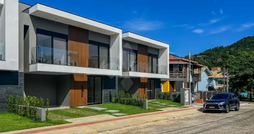 Casa com 3 quartos à venda na Sebastião Messias de Souza, 1, Centro, Garopaba