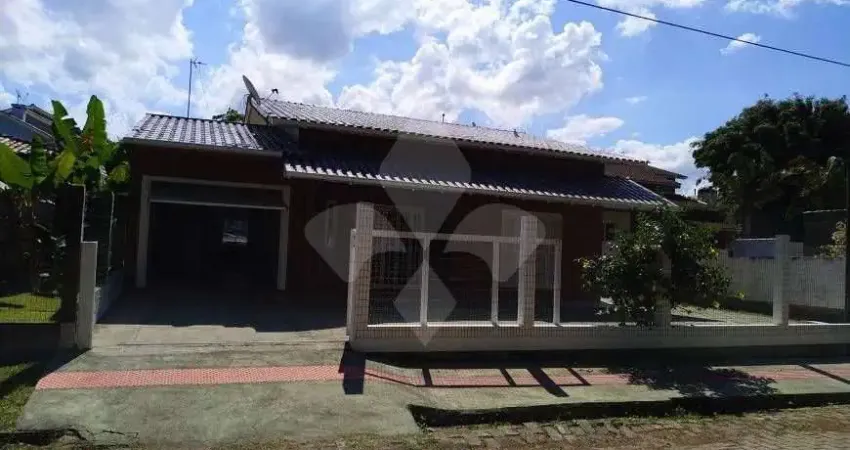 Casa com 3 quartos à venda na Batista Pacheco Pereira, 734, Centro, Garopaba