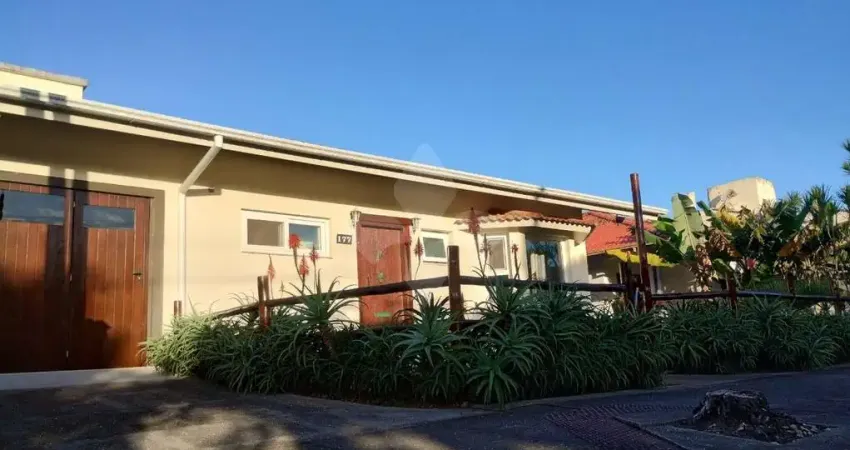 Casa em condomínio fechado com 2 quartos à venda na Teodoro Olavo Pacheco, 117, Centro, Garopaba