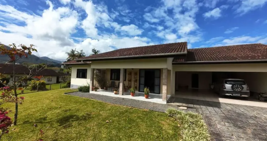 Casa com 4 quartos à venda no Centro, Pomerode