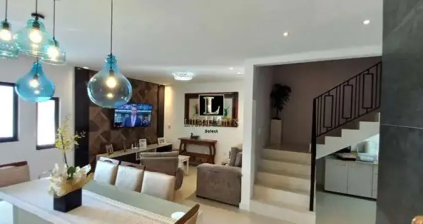 Casa com 3 quartos à venda no Centro, Camboriú