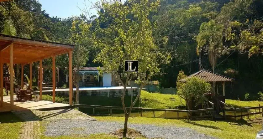 Chácara / sítio com 3 quartos para alugar no Rio do Meio, Camboriú