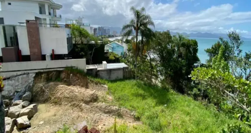 Terreno à venda no Balneário Perequê, Porto Belo