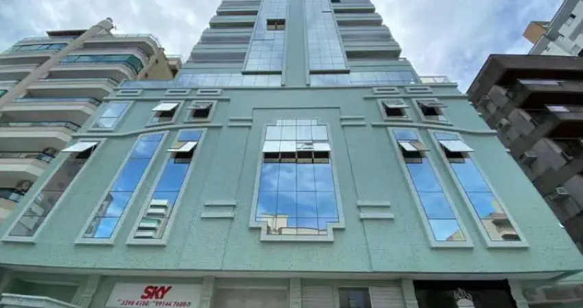 Apartamento com 3 quartos à venda em Meia Praia, Itapema