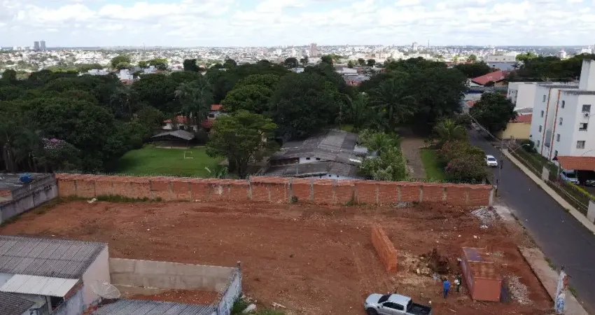 Terreno à venda no Lagoinha, Uberlândia 