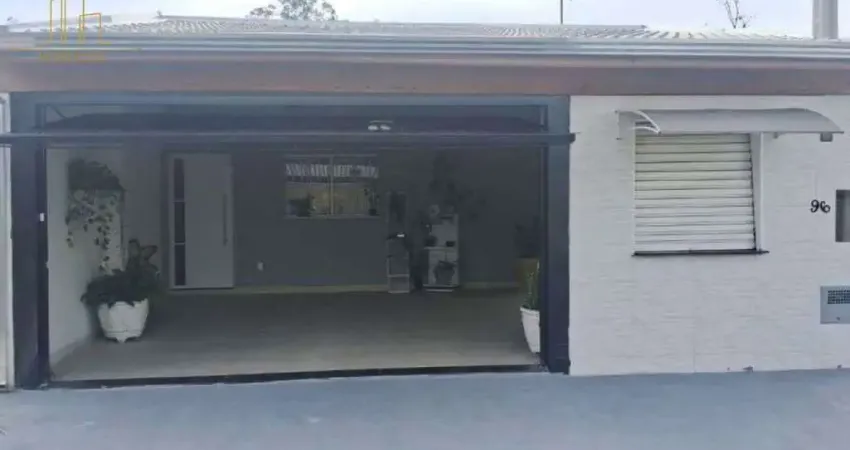 Casa à venda no Residencial Vila dos Eucaliptos com 3 quartos
