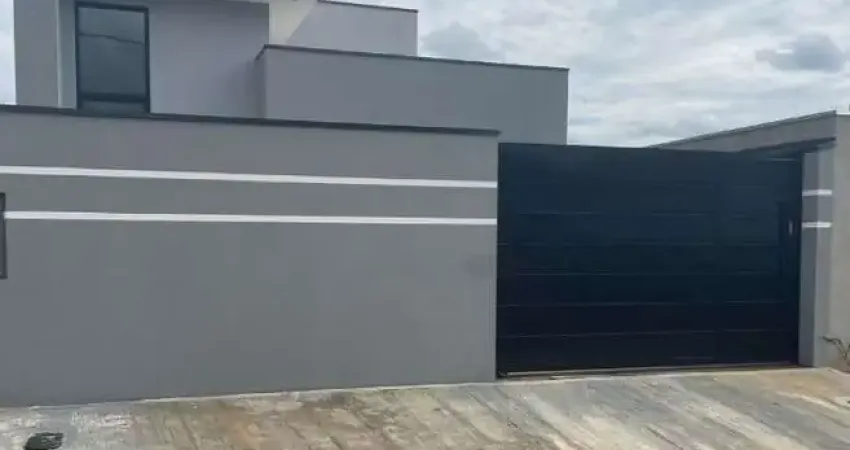 Belíssima Casa Térrea à Venda no Bairro Jardim dos Ipês – Salto/SP 
