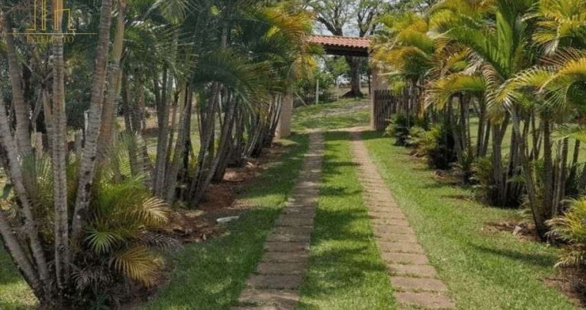 Chácara / sítio à venda no Jardim Egídio Labronici com 5 quartos!