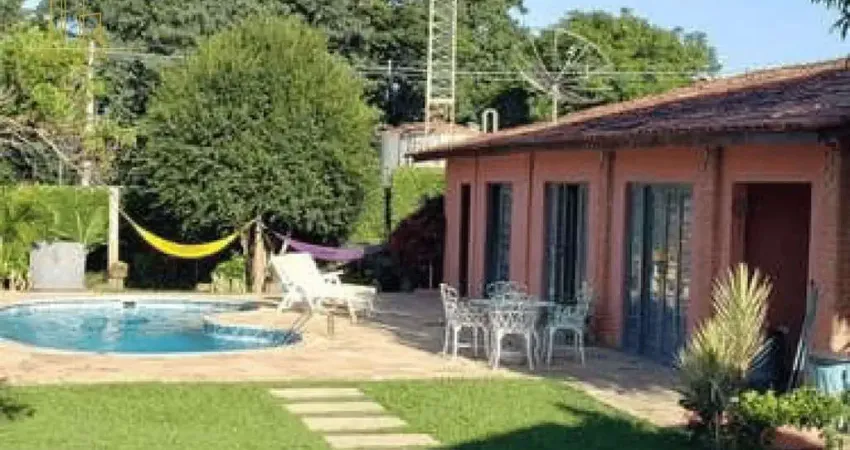 Chácara à venda no Condomínio Fechado Village Haras São Luiz com 3 quartos