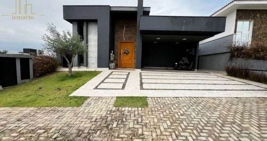 Casa no Condomínio Portal dos Bandeirantes, Salto SP, com 3 Suítes e Piscina