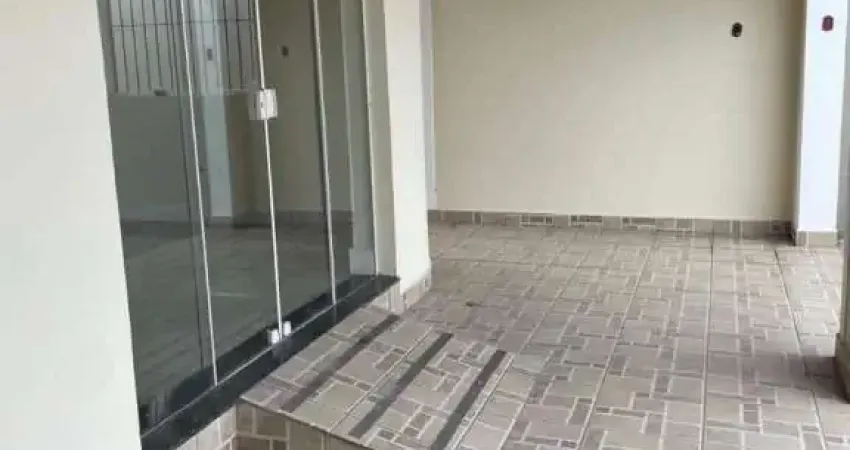 Casa comercial  em excelente localização no Centro de Caraguá