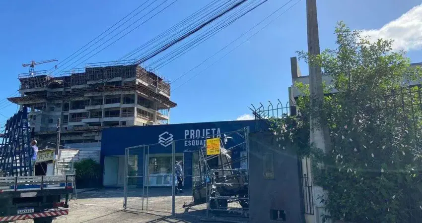 Casa à venda na Praca Expedicionarios, 57, Sumaré, Caraguatatuba