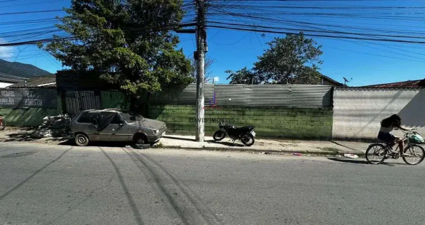 Terreno à venda na Rua Nossa Senhora Aparecida, Perequê Mirim, Caraguatatuba