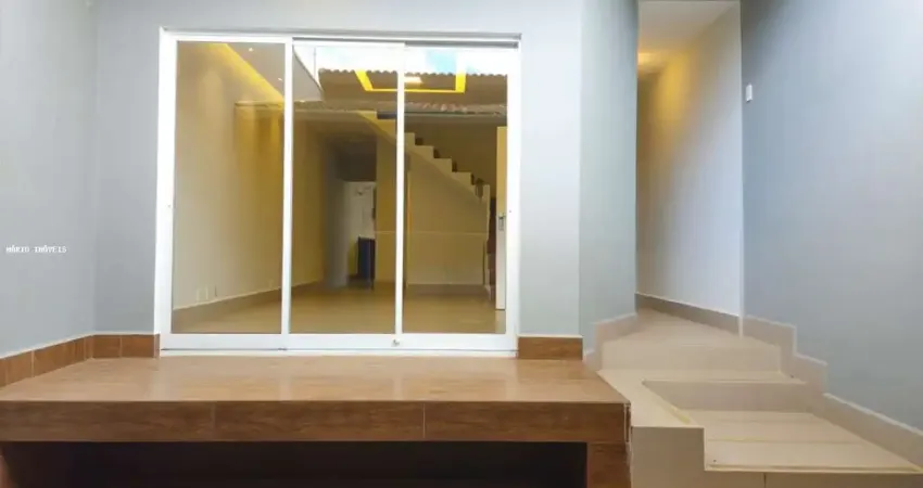 Casa à venda na Avenida Dom Paulo Rolim Loureiro, Vila Oliveira, Mogi das Cruzes