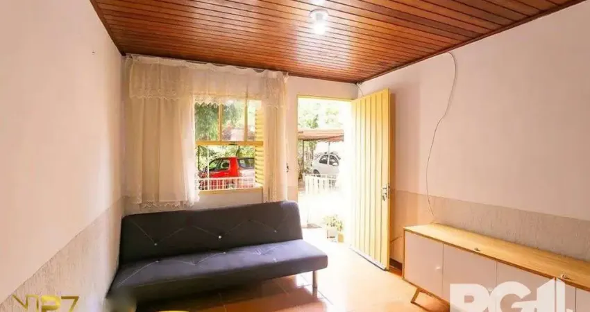 Casa em condomínio fechado com 2 quartos à venda na Avenida Vicente Monteggia, 2772, Cavalhada, Porto Alegre