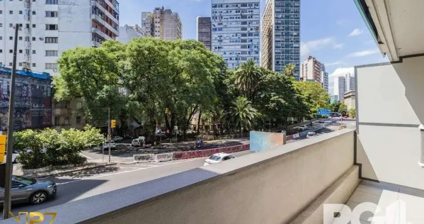 Studio localizado no centro histórico de porto alegre, uma das ruas mais charmos