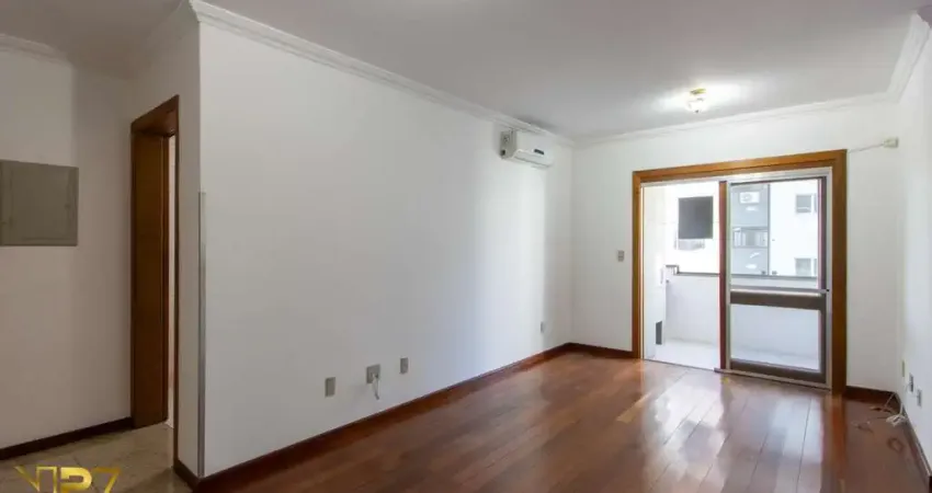 Apartamento com 3 quartos à venda no Camaquã, Porto Alegre