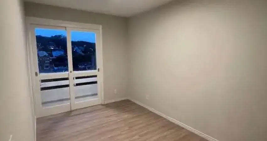 Apartamento com 3 dormitórios, 2 banheiros, 1 vaga, no bairro tristeza, poa, rs