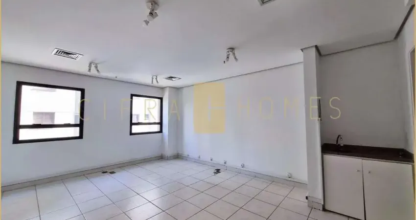 Conjunto comercial para locação,com 33m² e uma vaga,em localização privilegiada.