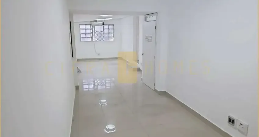 Casa Comercial Reformada com 9 Salas e 7 Vagas no melhor do Jardim Paulista.