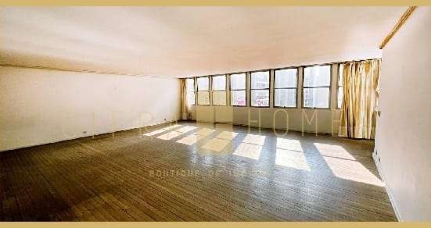 Apartamento amplo à venda, 230 m², 3 dorm (1 suíte) , 2 vagas, no Jd. Paulista