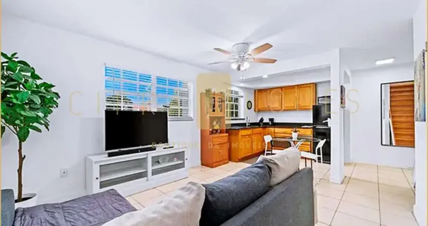 Duplex Semi-Mobiliado à venda em MIAMI, próximo à Brickell e Praias. Muito Conforto e Estilo.