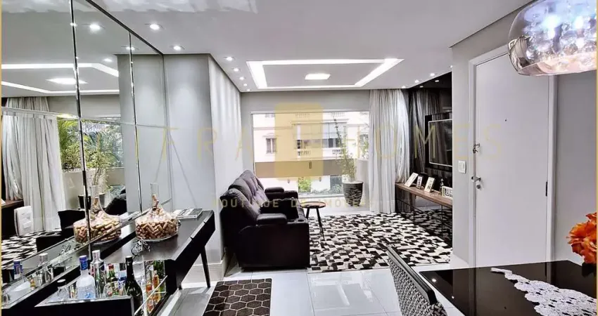 Apartamento Moderno à venda, mobiliado, com 2 Dormitórios, Sacada Ampla e 2 Vagas em Localização Pr