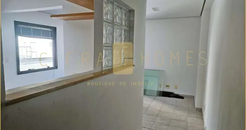 Sala comercial com copa, banheiro e 1 vaga em edifício com portaria 24h em Moema