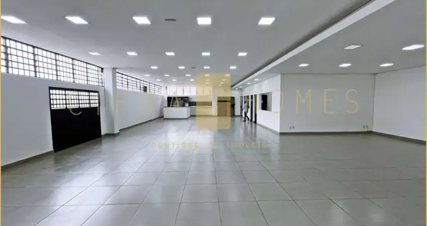 Prédio Comercial Disponível para Locação, com 2 Pavimentos e 14 Vagas, a 300m da Av. Ibirapuera