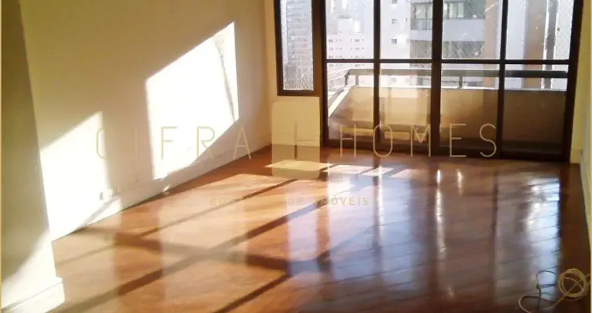 Apartamento à venda, 231m², com 4 dormitórios e 1 suíte. Oportunidade Única em Moema.