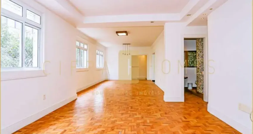 Apartamento à venda, com 228m², 3 quartos, 1 vaga de garagem, na bela vista