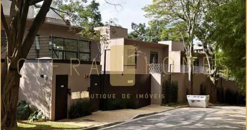 Residência contemporânea de 626m² com piscina, três suítes e acabamento de alto padrão no  melhor d