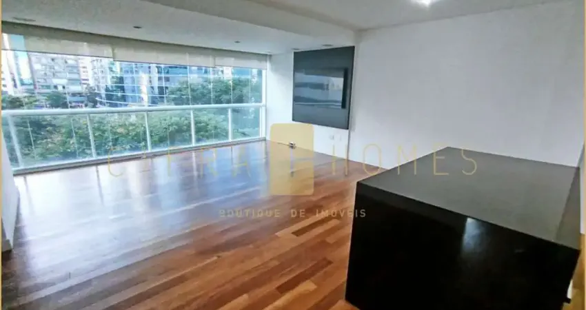 Apartamento de 92m² com suíte, varanda gourmet e 2 vagas em rua valorizada no itaim bibi