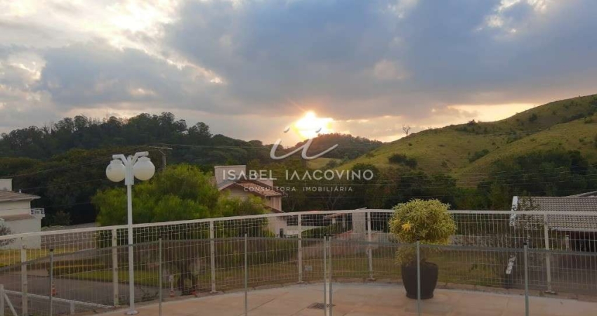 Casa dos sonhos, 250m2,  à venda em Vinhedo-SP, Condomínio Vila Hípica 2
