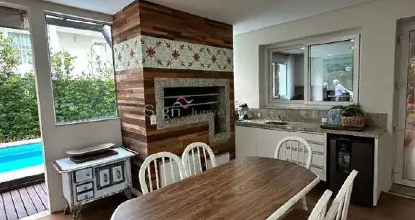 Casa em condomínio fechado com 3 quartos à venda na Rodovia Haroldo Soares Glavan, 929, Cacupé, Florianópolis