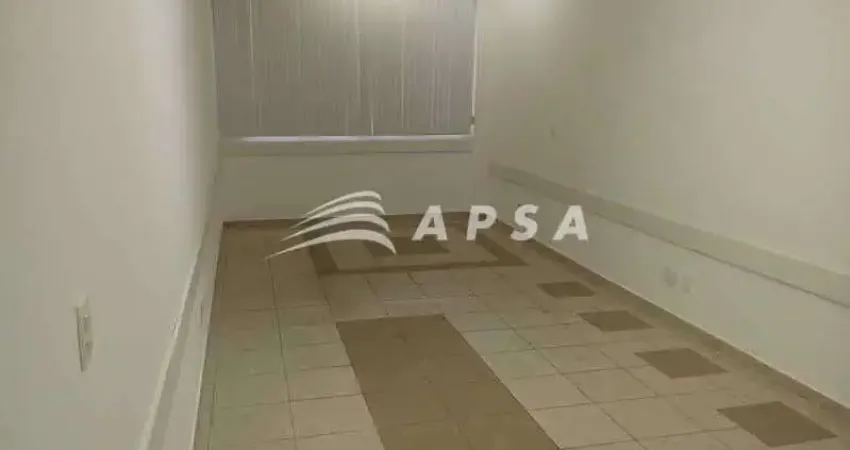 Sala comercial à venda na Avenida Pastor Martin Luther King Jr, Del Castilho, Rio de Janeiro